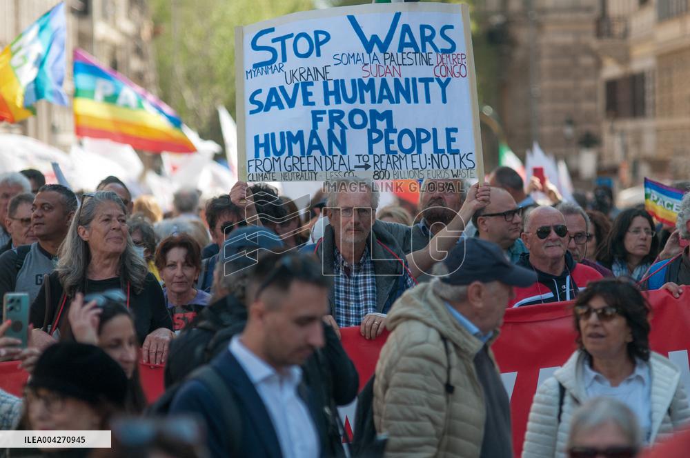 M5s Demonstration Against Rearmament - Milan