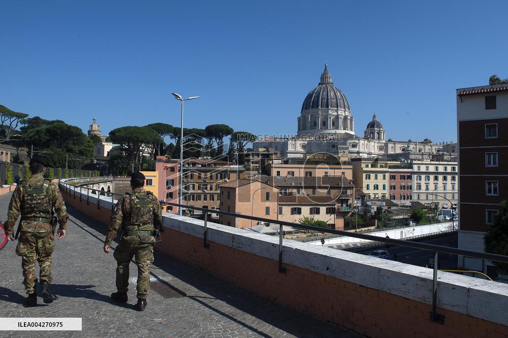 Inauguration of Rome Jasmine Walk by Mayor Gualtieri - Rome