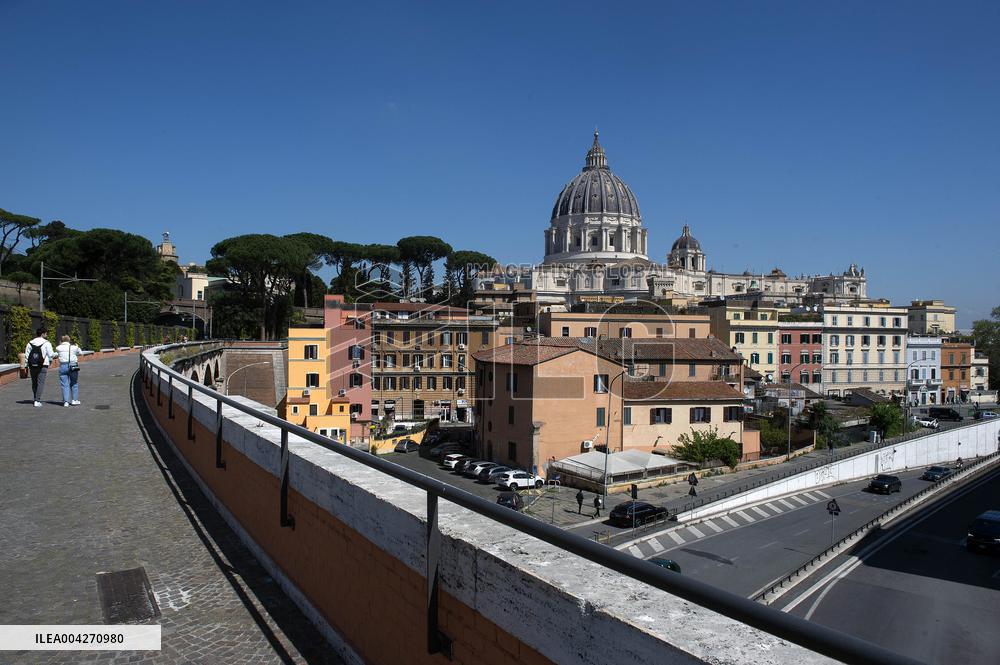 Inauguration of Rome Jasmine Walk by Mayor Gualtieri - Rome