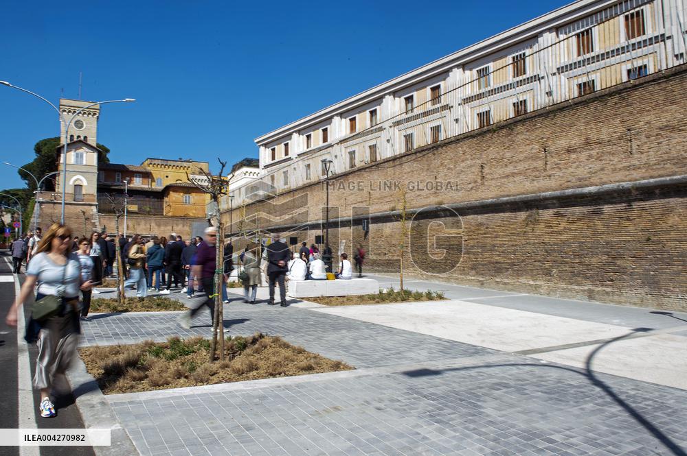 Inauguration of Rome Jasmine Walk by Mayor Gualtieri - Rome