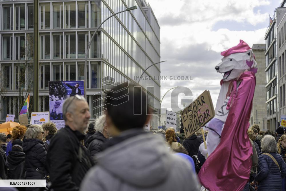 Demonstration against Tesla and Musk - Berlin