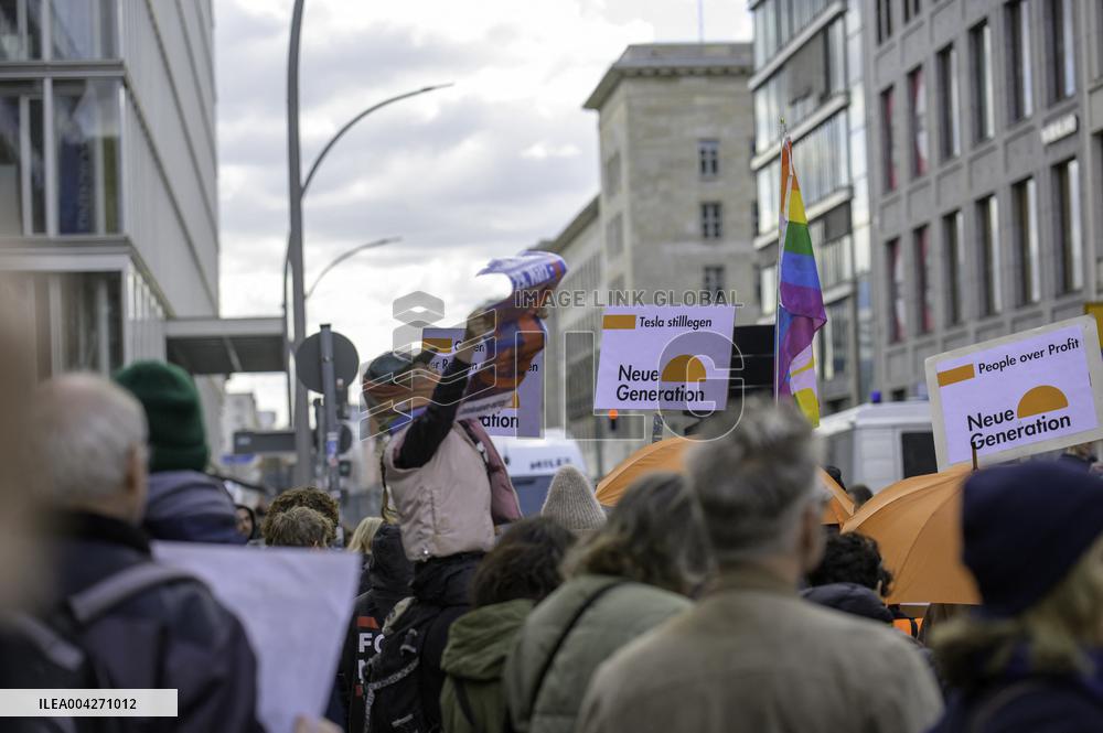 Demonstration against Tesla and Musk - Berlin