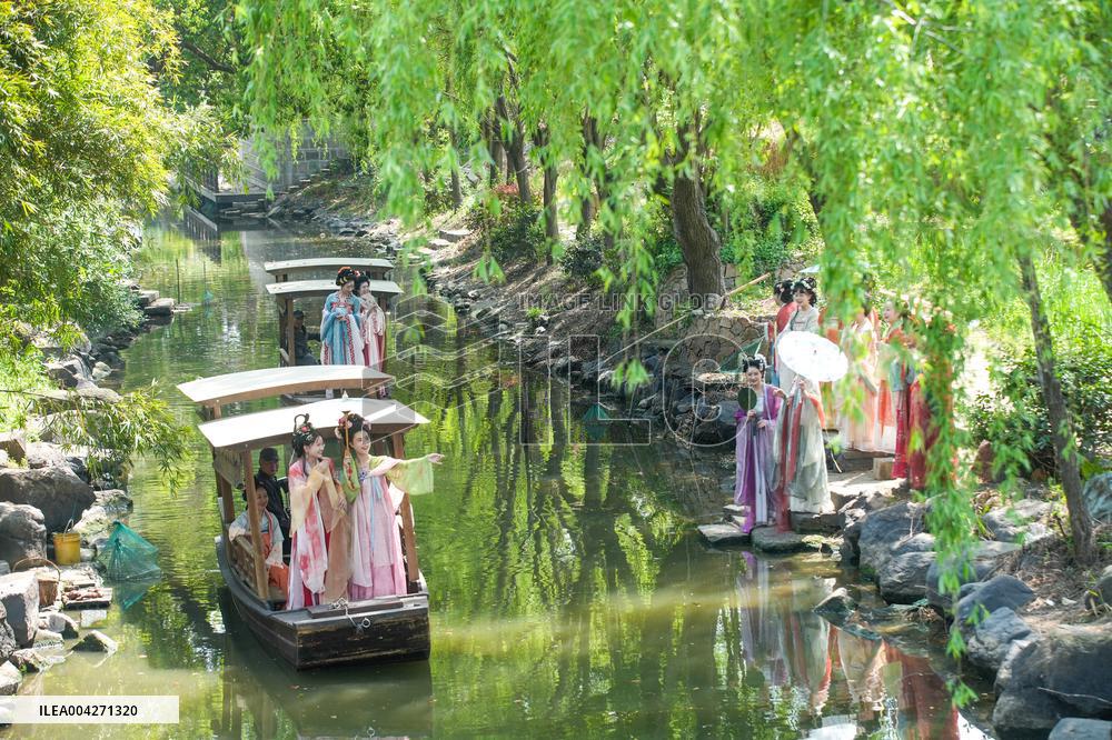 Hanfu Flower Festival