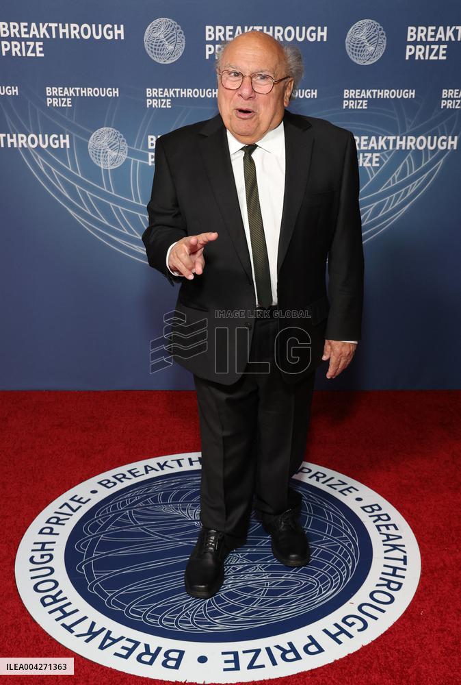11th Breakthrough Prize Ceremony - Santa Monica
