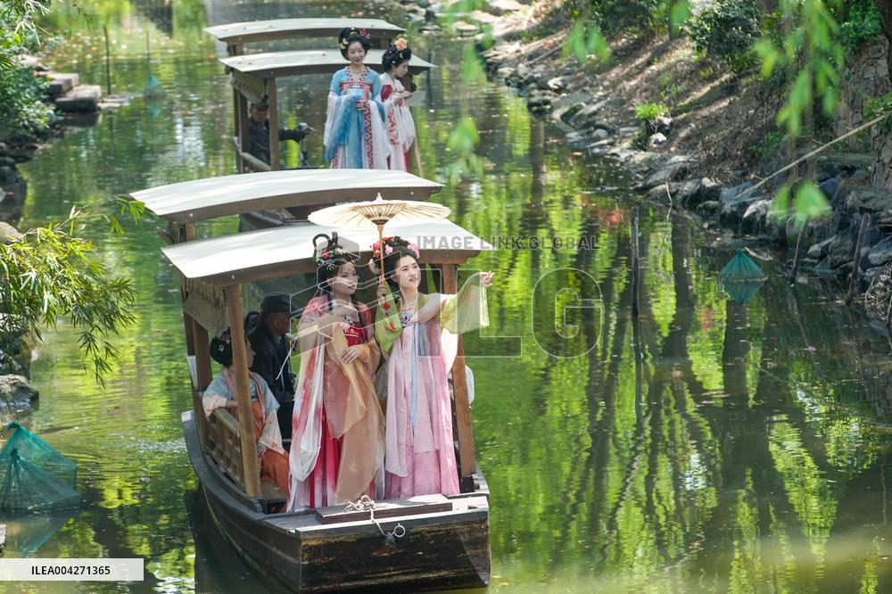 Hanfu Flower Festival