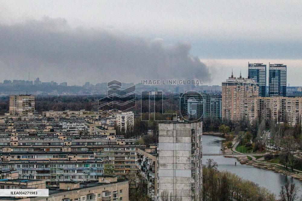 Russia launches ballistic missile attack on Kyiv