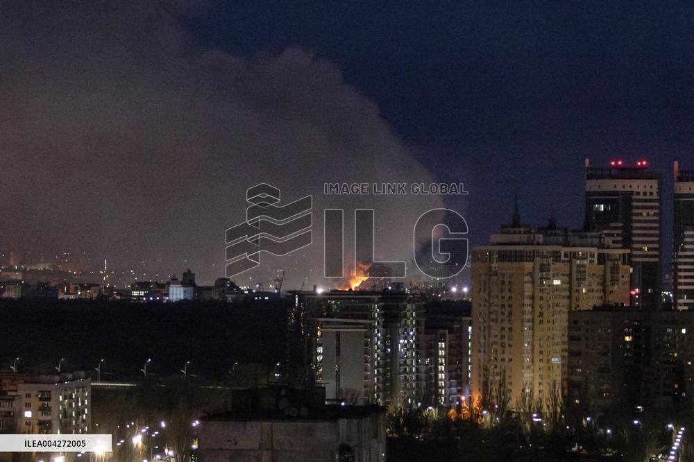 Russia launches ballistic missile attack on Kyiv