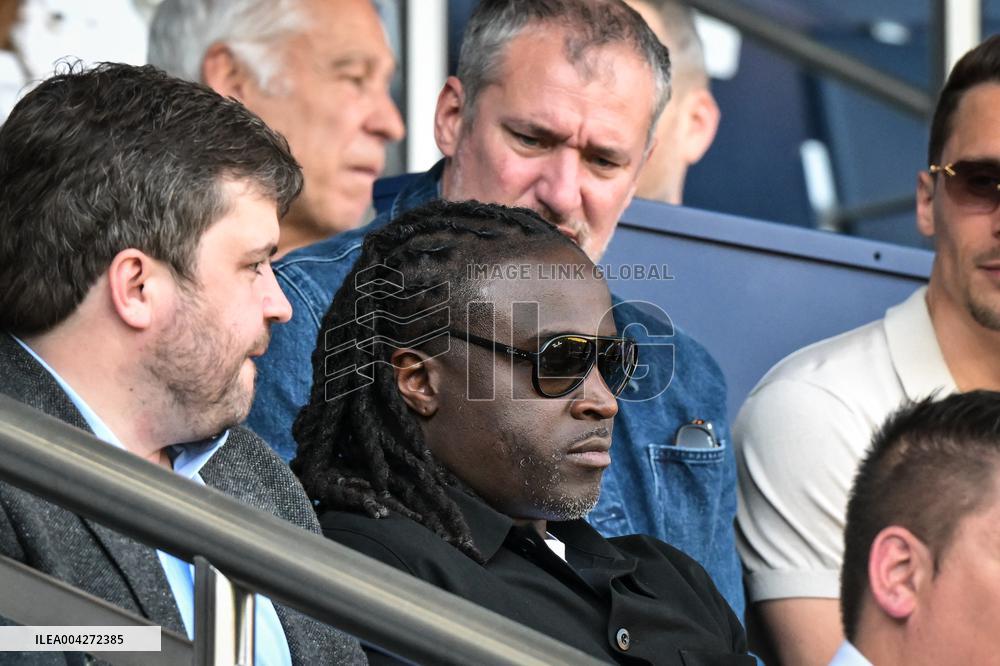 Ligue 1 PSG vs ANGERS SCO - celebrities - FA