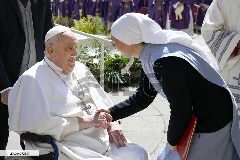 Pope Francis Surprise Appearance in St Peter's Square - Vatican