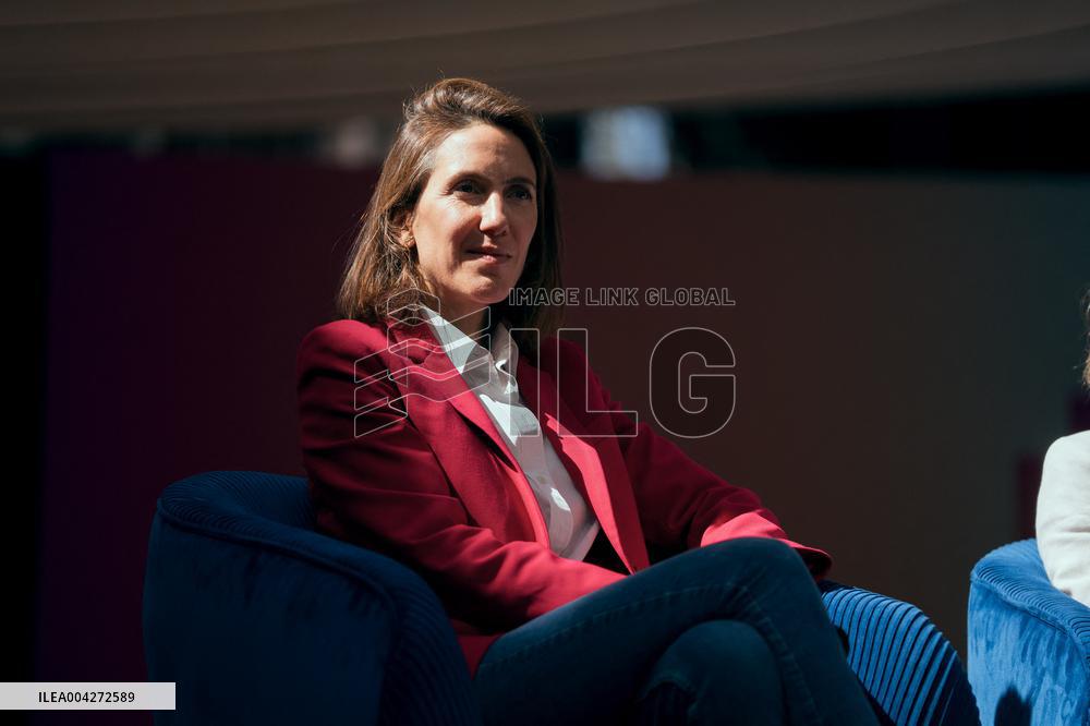 Round Table with Valérie Hayer at the Renaissance party meeting - Saint-Denis AJ