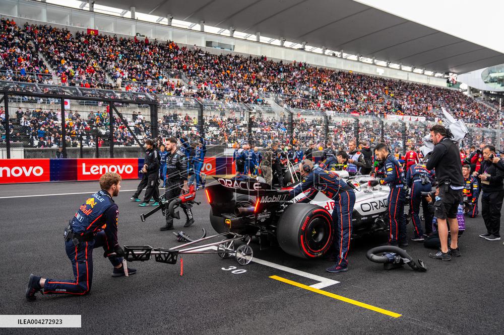 Formula 1 Japanese Grand Prix - Race Day - Suzuka