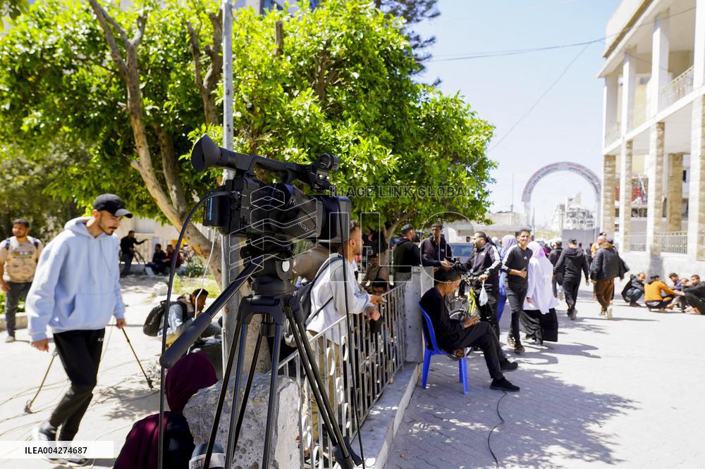 Journalists' Daily Life in Gaza