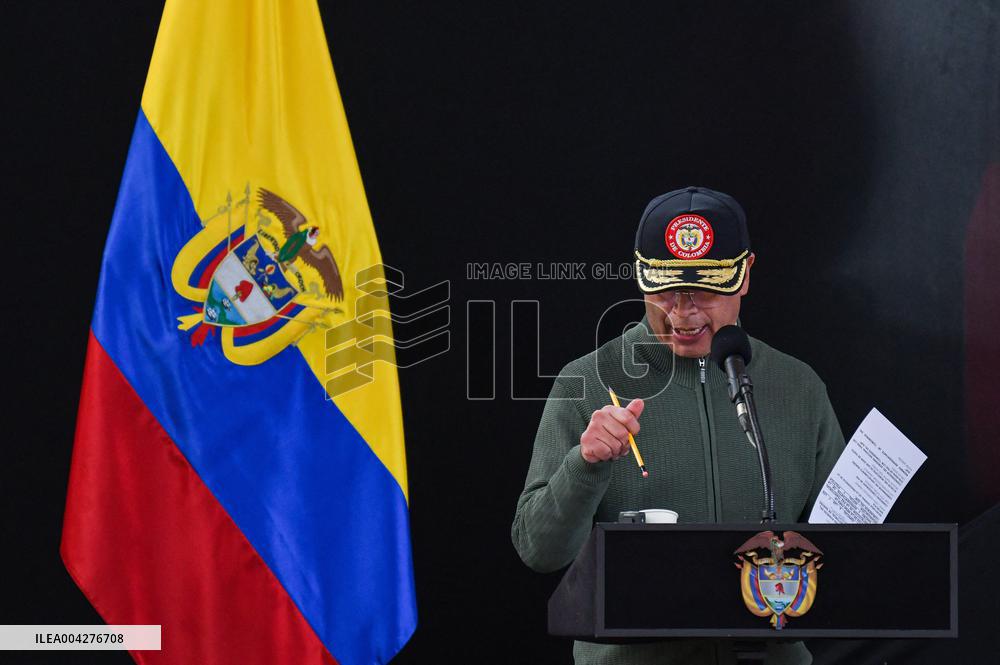 Colombia's Armed Group 'Comuneros del Sur' First to Disarm in Total Peace Process