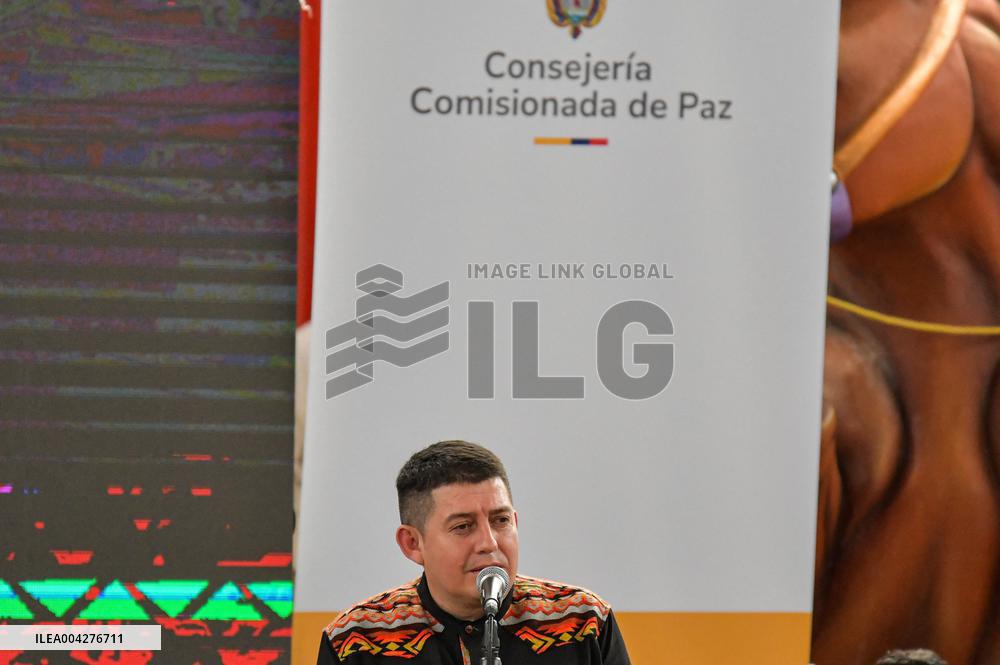 Colombia's Armed Group 'Comuneros del Sur' First to Disarm in Total Peace Process