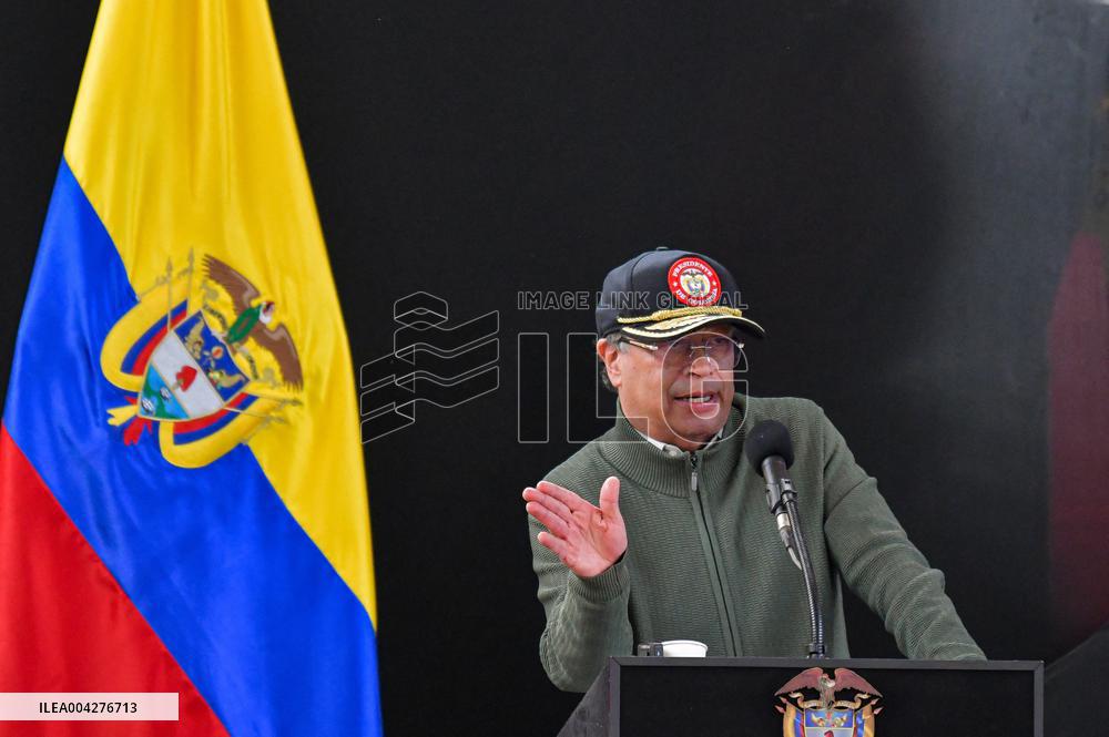 Colombia's Armed Group 'Comuneros del Sur' First to Disarm in Total Peace Process