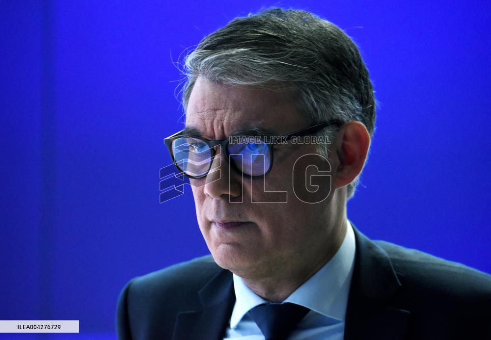 Olivier Faure On Dimanche En Politique - Paris