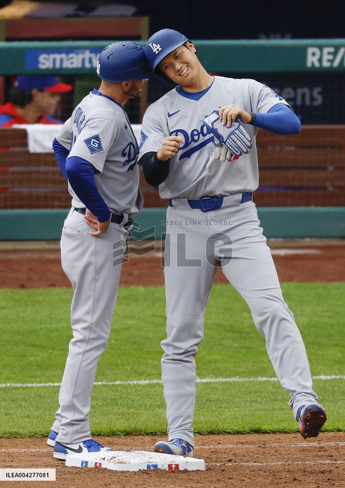 Baseball: Dodgers vs. Phillies