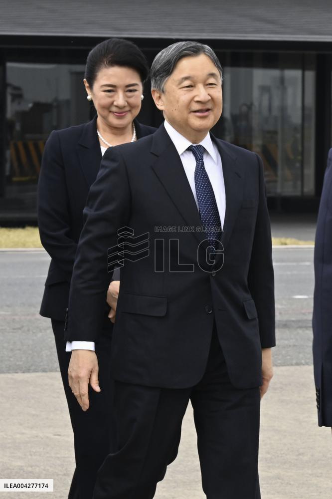 Japan emperor, empress off to Iwoto Island