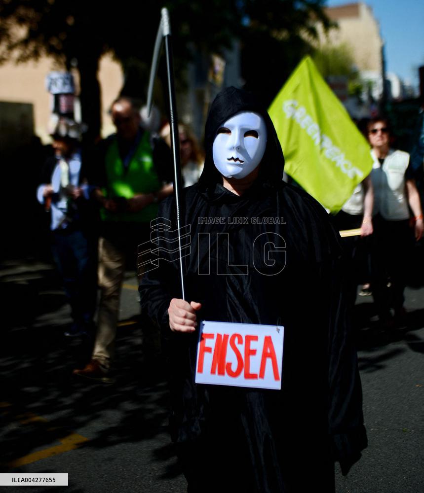 March Against Pesticides on World Health Day - Paris