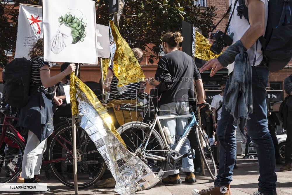 Demonstration Artists Against Precarity in Toulouse