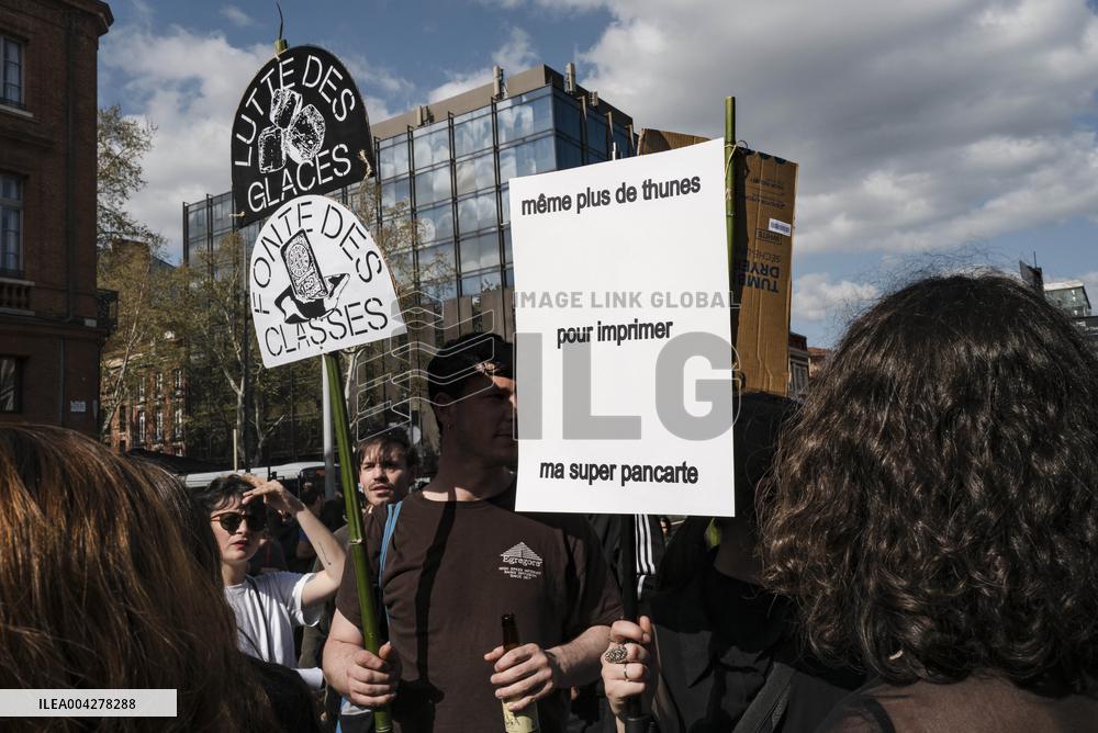 Demonstration Artists Against Precarity in Toulouse