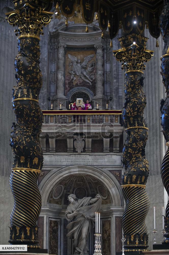 Veil of Veronica Ceremony at St. Peters Basilica - Vatican