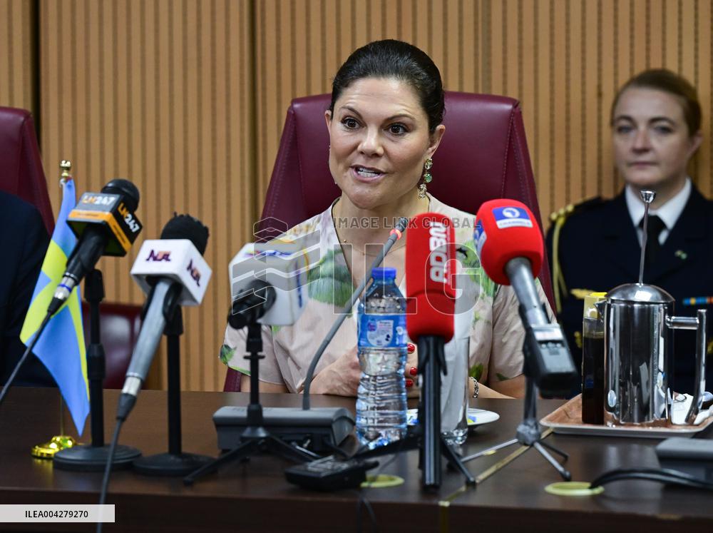 CROWN PRINCESS VICTORIA IN NIGERIA