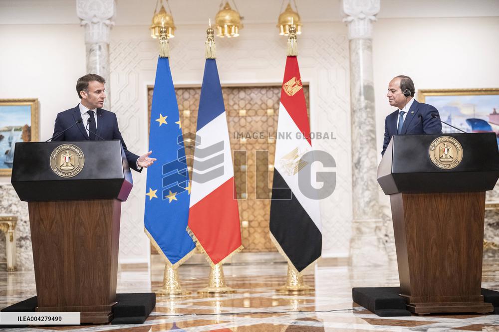 Presidents Sisi And Macron Exchange Signed-Bilateral Agreements - Cairo