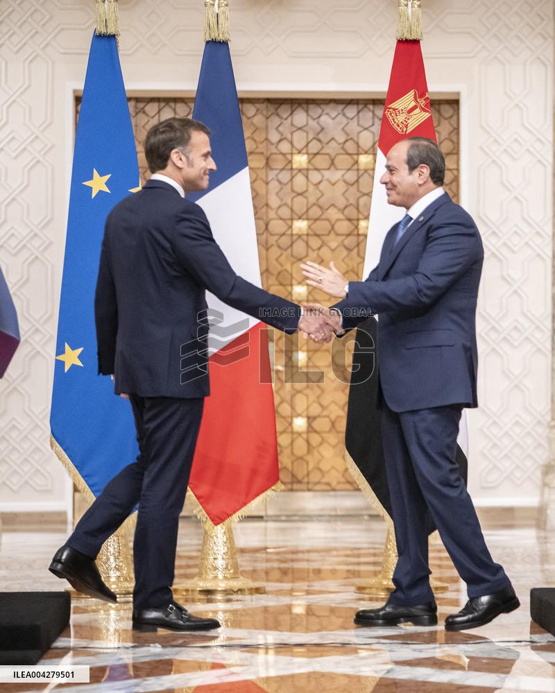 Presidents Sisi And Macron Exchange Signed-Bilateral Agreements - Cairo