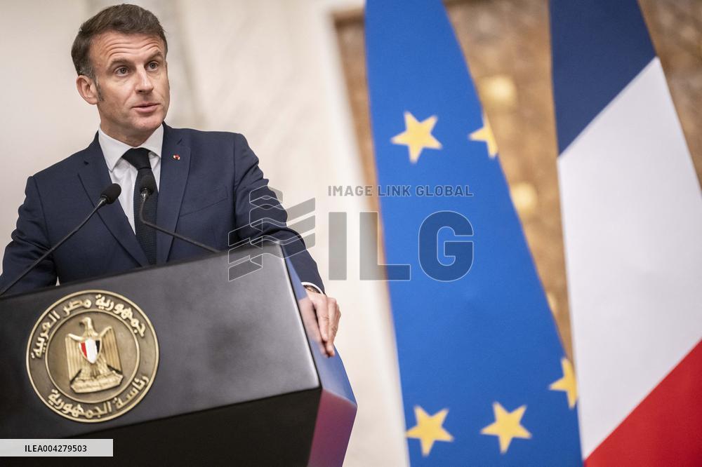 Presidents Sisi And Macron Exchange Signed-Bilateral Agreements - Cairo