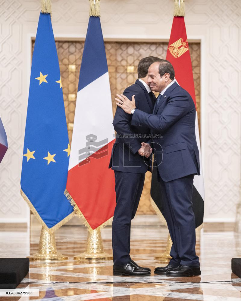 Presidents Sisi And Macron Exchange Signed-Bilateral Agreements - Cairo