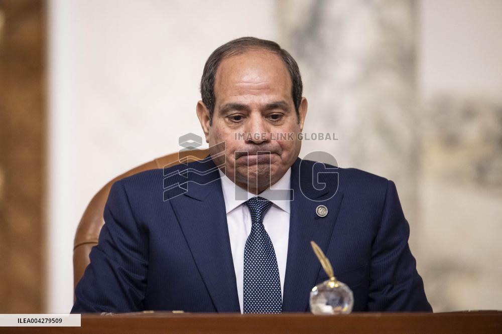 Presidents Sisi And Macron Exchange Signed-Bilateral Agreements - Cairo