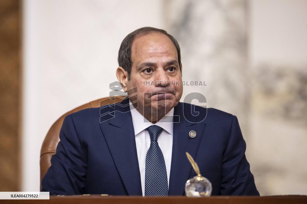 Presidents Sisi And Macron Exchange Signed-Bilateral Agreements - Cairo