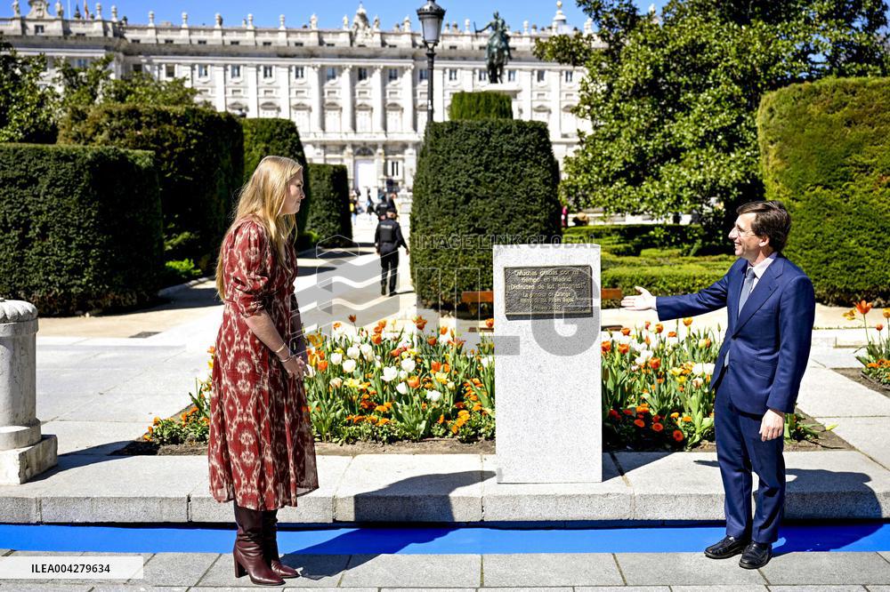 Princess Amalia Of The Netherlands Unveils A Plaque - Madrid