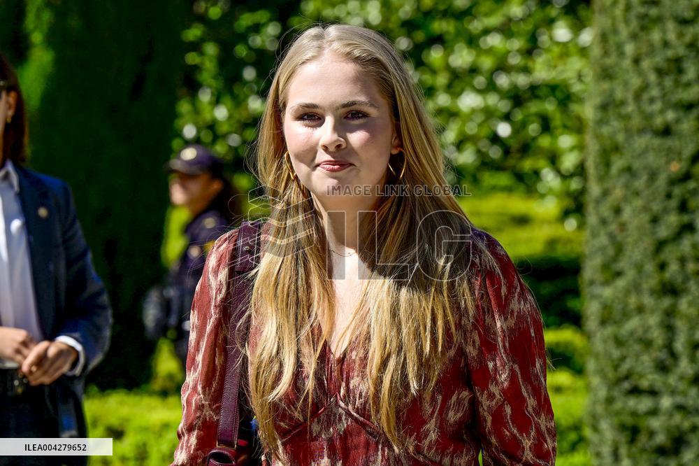 Princess Amalia Of The Netherlands Unveils A Plaque - Madrid