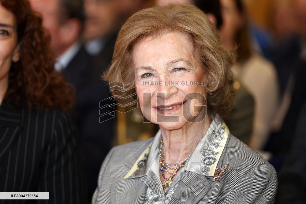 Queen Sofia Launches Extraordinary Brains Campaign - Madrid