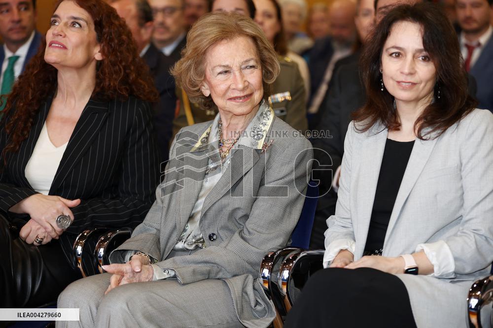 Queen Sofia Launches Extraordinary Brains Campaign - Madrid