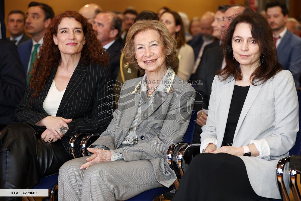 Queen Sofia Launches Extraordinary Brains Campaign - Madrid