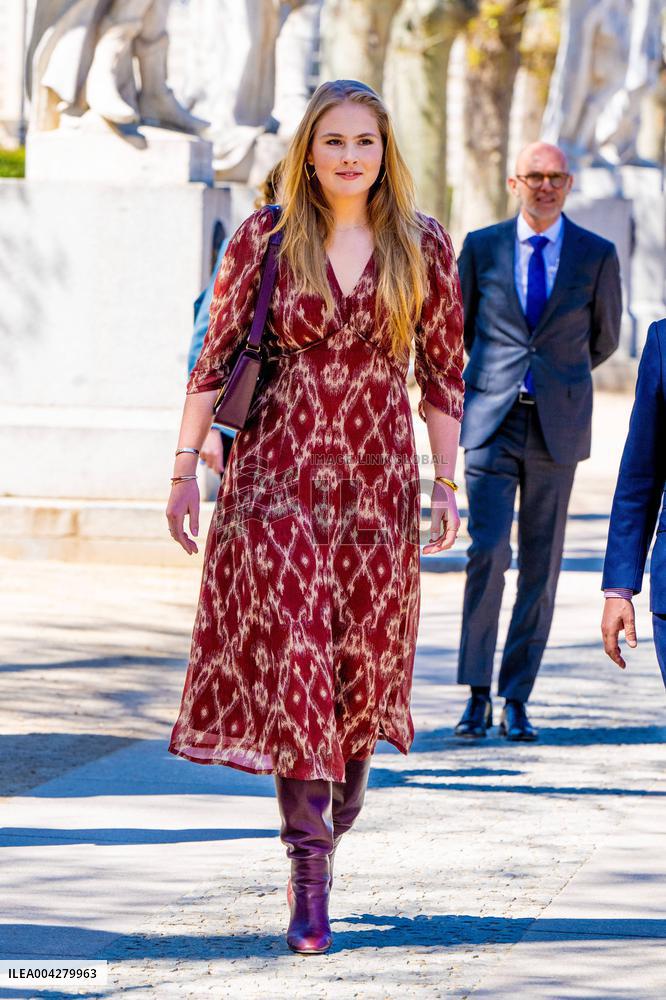Princess Amalia Of The Netherlands Unveils A Plaque - Madrid