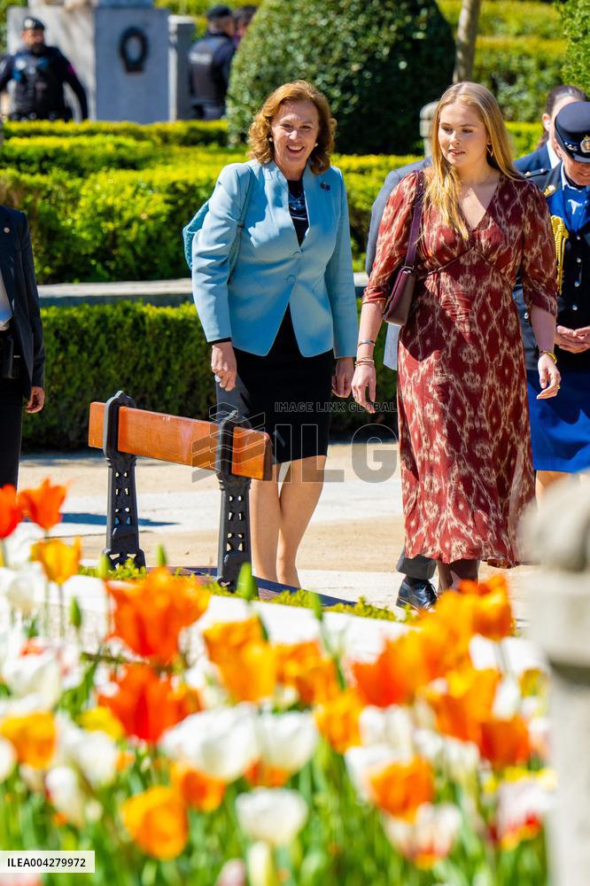 Princess Amalia Of The Netherlands Unveils A Plaque - Madrid