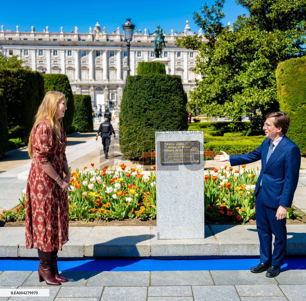 Princess Amalia Of The Netherlands Unveils A Plaque - Madrid