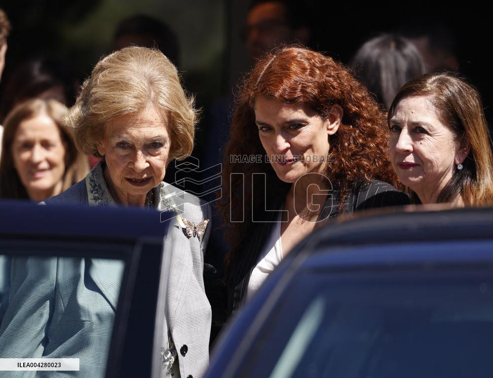 Queen Sofia Launches Extraordinary Brains Campaign - Madrid