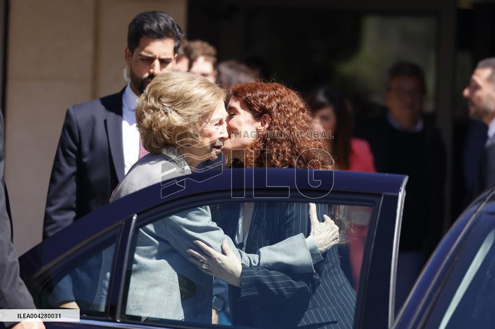 Queen Sofia Launches Extraordinary Brains Campaign - Madrid