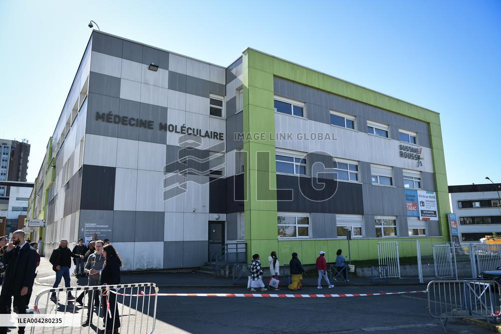 Institut Gustave Roussy near Paris FA