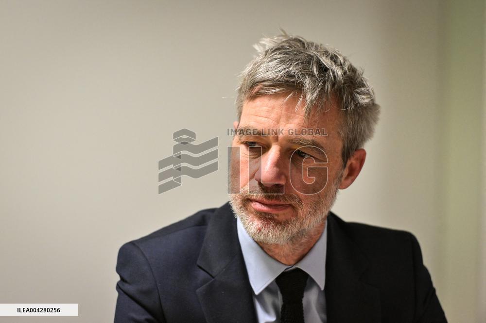 Laurent Marcangeli visits Institut Gustave Roussy near Paris FA