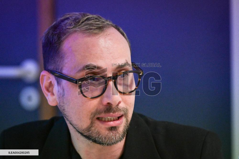 Laurent Marcangeli visits Institut Gustave Roussy near Paris FA