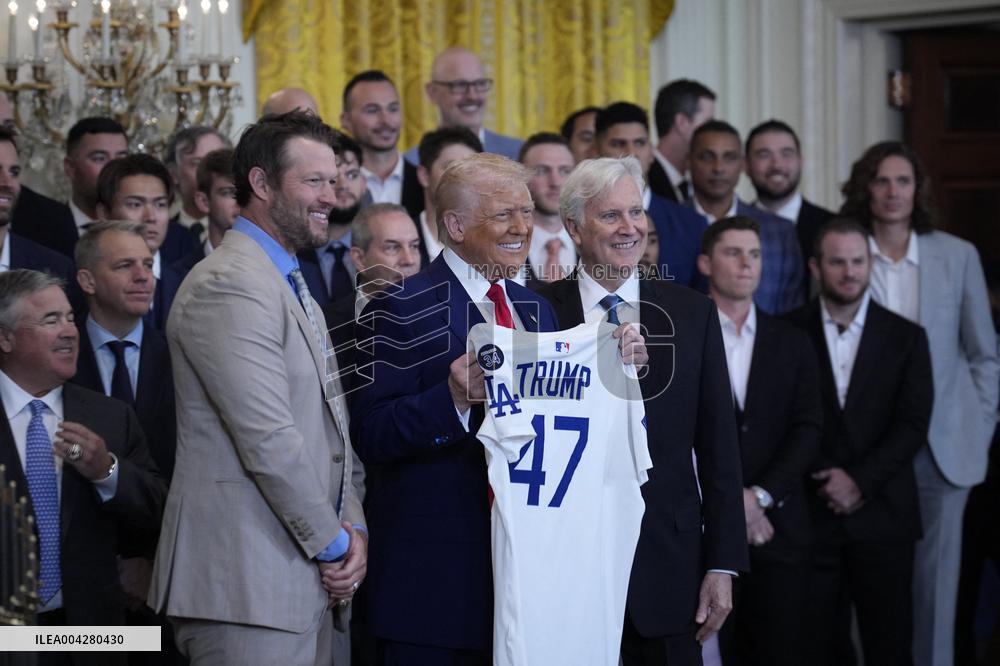 Donald Trump welcomes Los Angeles Dodgers - Washington
