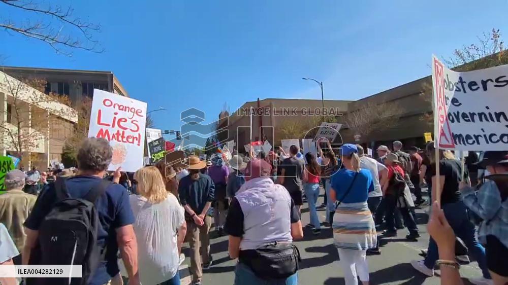 US: ‘Hands Off!’ Protests Against Trump and Elon Musk Erupt Nationwide 5