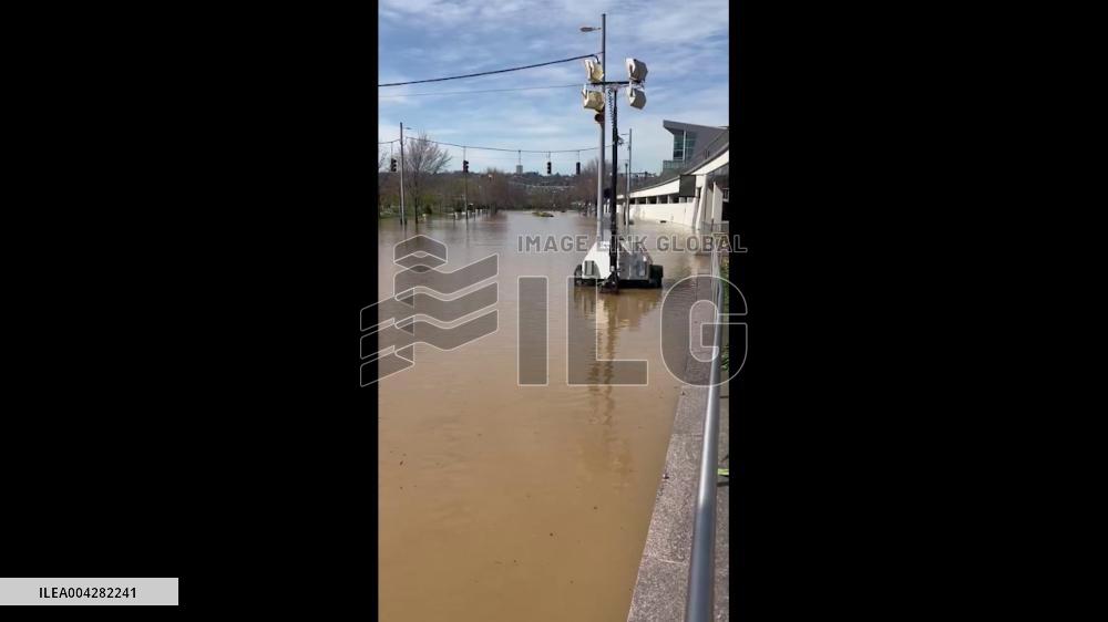 US: Cincinnati Flooding Continues as Ohio River Crests at Highest Level 3