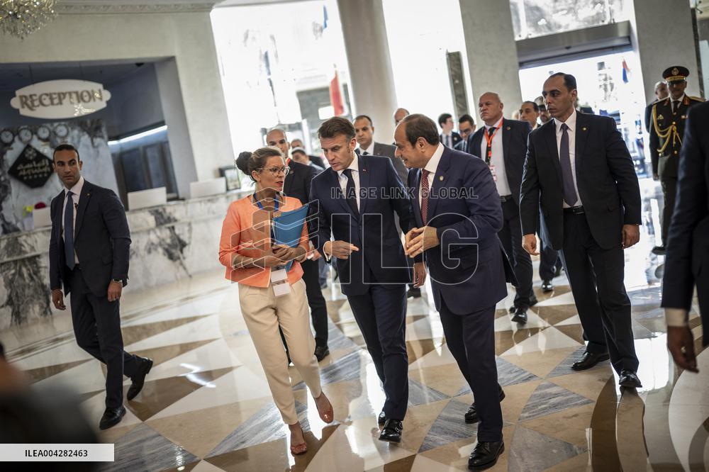 Presidents Sissi And Macron At The Egypt-France Business Forum - Cairo